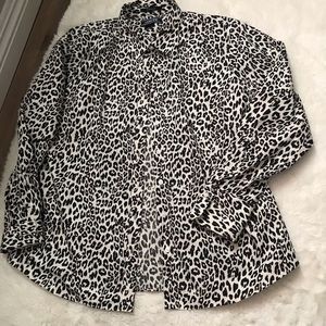 Lands’ End - no iron - cheetah - women’s size LP